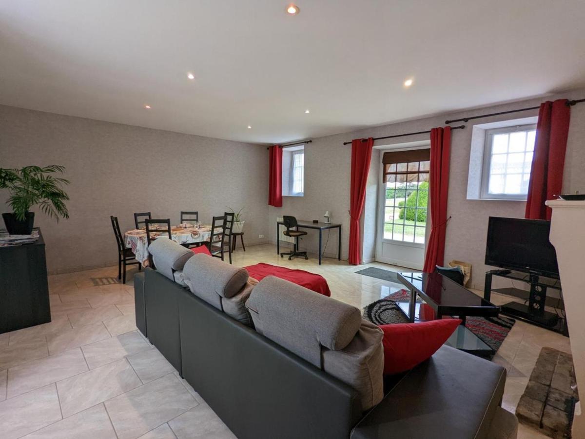 Gite Charmant Au Coeur D'Un Chateau Historique Avec Parc, Proche De Cognac, Ideal Famille Et Nature - Fr-1-653-167 Cherves-de-Cognac Exteriör bild