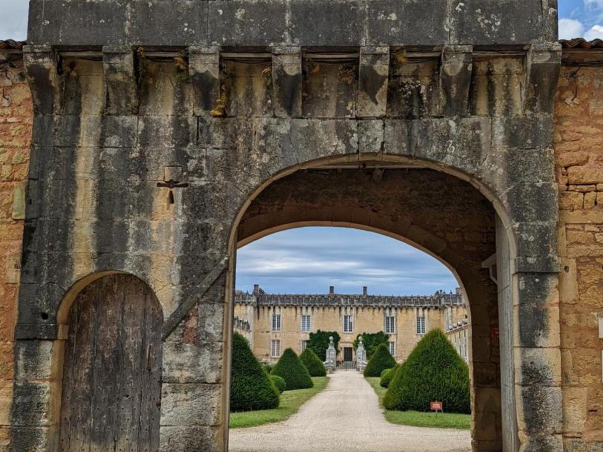 Gite Charmant Au Coeur D'Un Chateau Historique Avec Parc, Proche De Cognac, Ideal Famille Et Nature - Fr-1-653-167 Cherves-de-Cognac Exteriör bild
