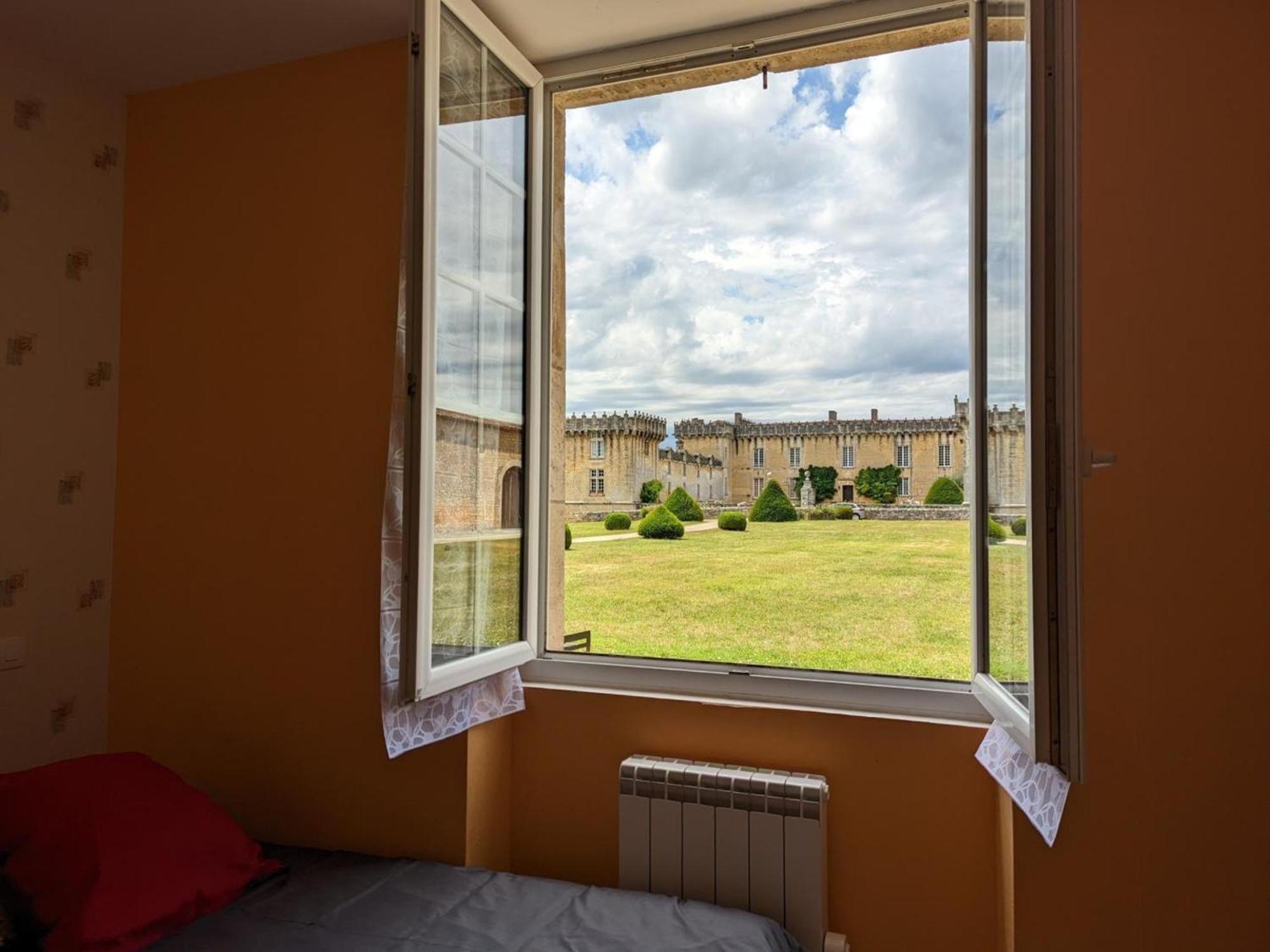 Gite Charmant Au Coeur D'Un Chateau Historique Avec Parc, Proche De Cognac, Ideal Famille Et Nature - Fr-1-653-167 Cherves-de-Cognac Exteriör bild