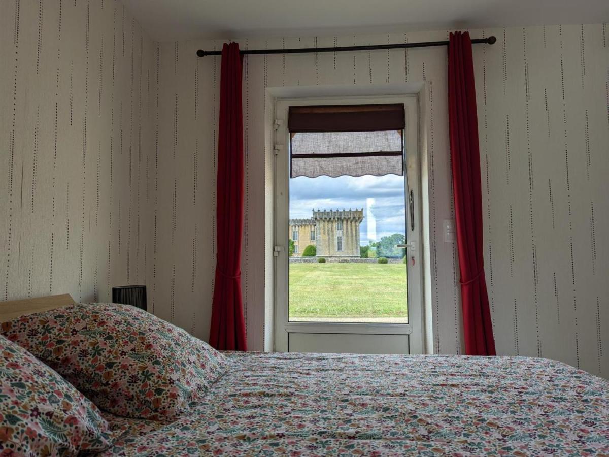 Gite Charmant Au Coeur D'Un Chateau Historique Avec Parc, Proche De Cognac, Ideal Famille Et Nature - Fr-1-653-167 Cherves-de-Cognac Exteriör bild